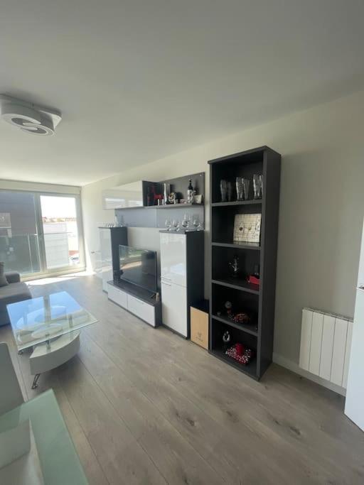 Apartamento Cervantino อัลกาลาเดเอนาเรส ภายนอก รูปภาพ