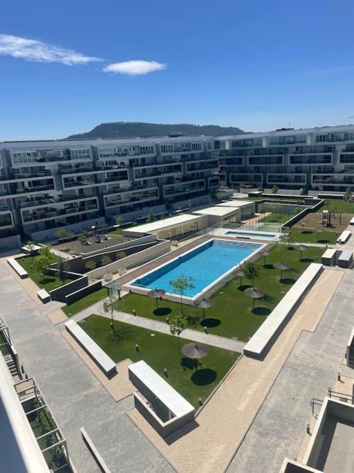 Apartamento Cervantino อัลกาลาเดเอนาเรส ภายนอก รูปภาพ