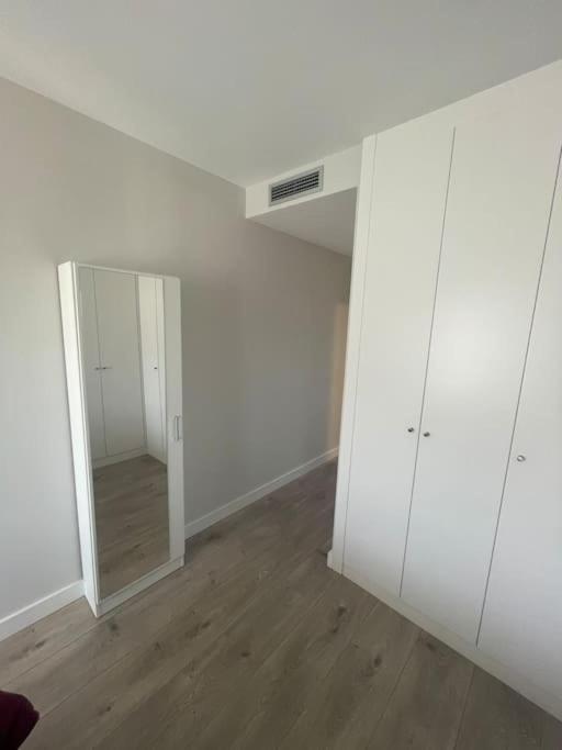 Apartamento Cervantino อัลกาลาเดเอนาเรส ภายนอก รูปภาพ