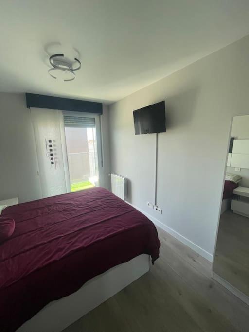 Apartamento Cervantino อัลกาลาเดเอนาเรส ภายนอก รูปภาพ